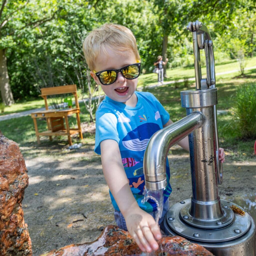 Interactive exhibit water feature for children’s museums using Pump-n-Play system